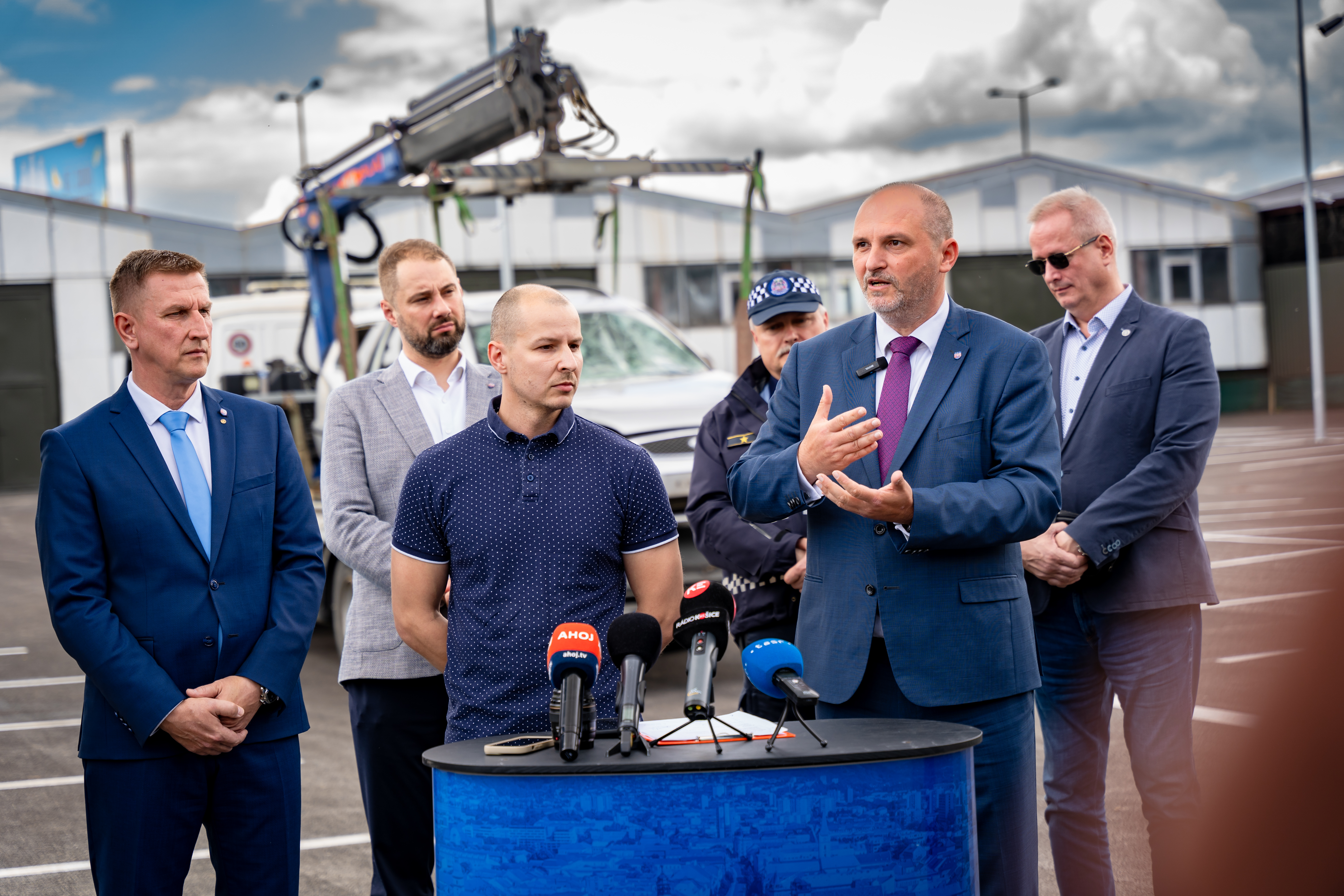 Tlacovy brifing - otvorenie odstaviska pre autovraky -30 (2)